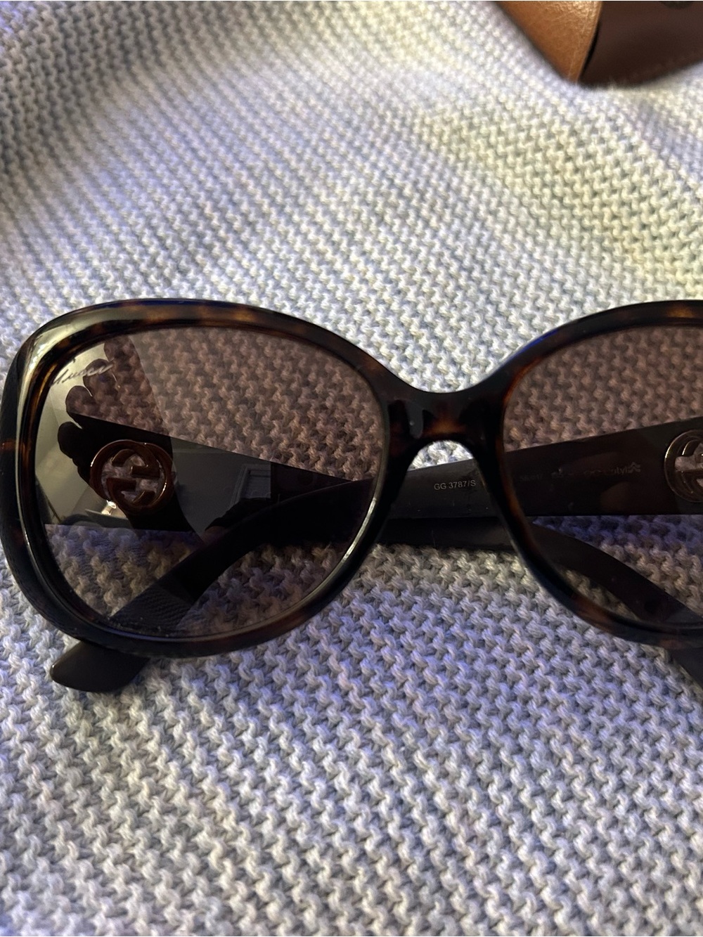 Gucci Women's Tortoiseshell Oval Sunglasses - Brown Gradient Lenses